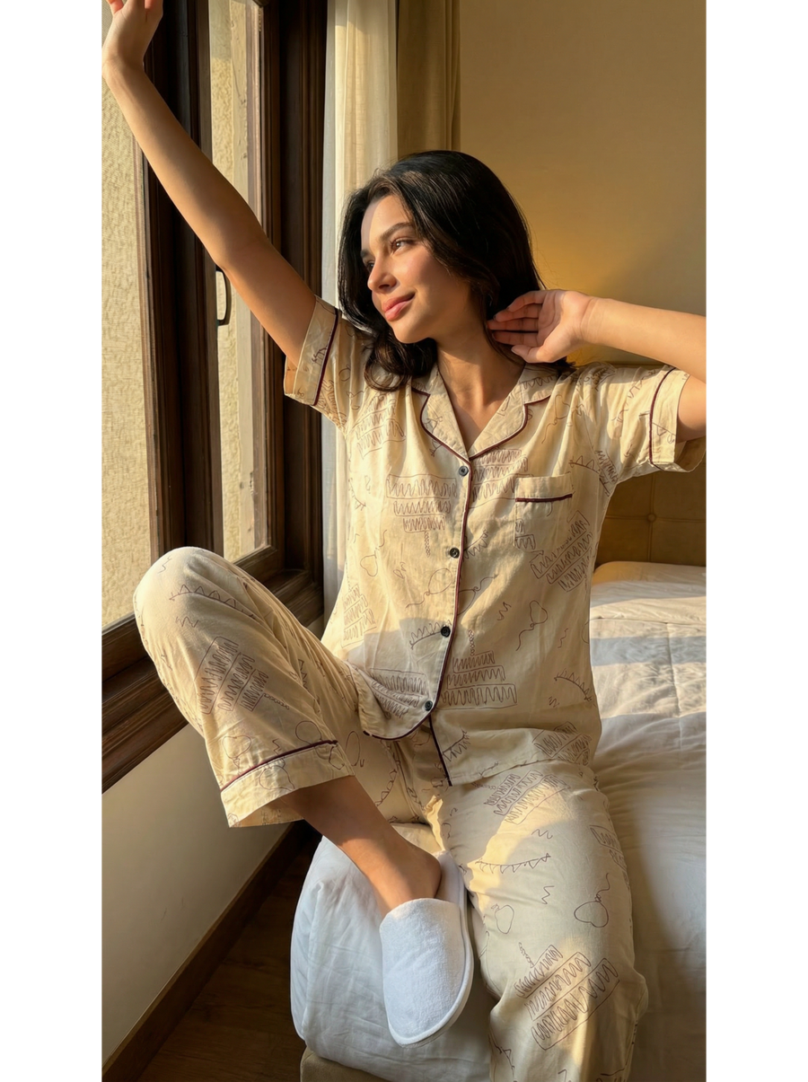 Desenli Uzun Pijama Takımı