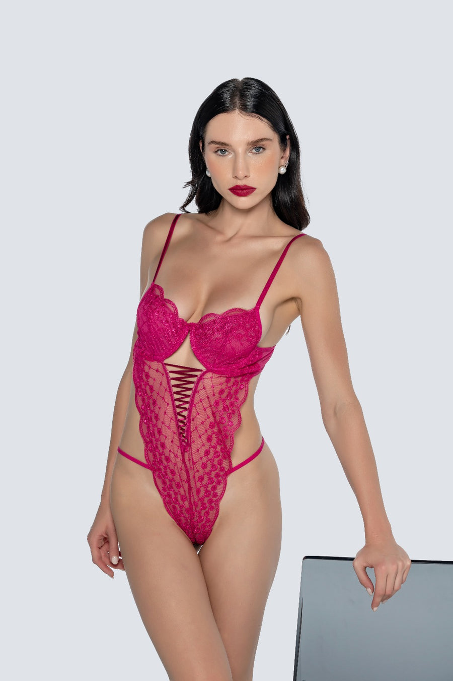 Dantel Detaylı Bodysuit