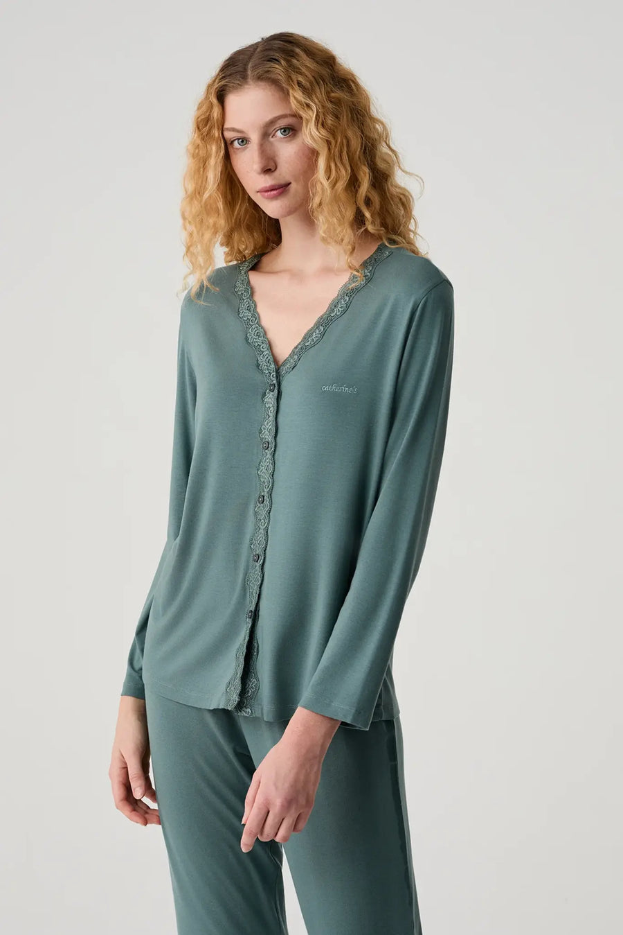 Sera Zarafeti V Yaka Dantelli Pijama Seti
